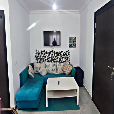Beachside 2 Bedroom Apartment In Diplomatic Forest Tangier With Free Parking Exterior photo